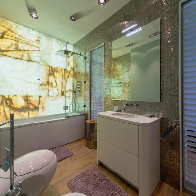 19 2